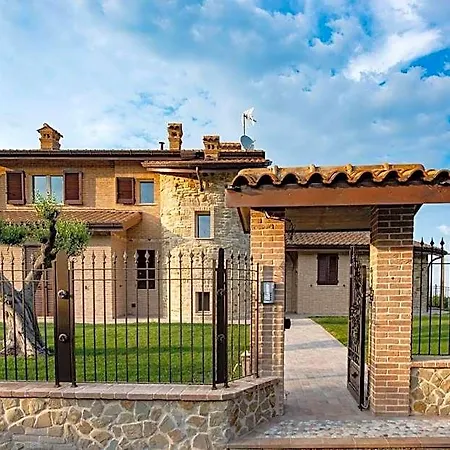 Bed & Breakfast Madonna Carradori Country 3*