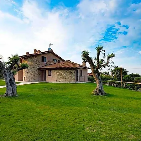 Madonna Carradori Country Bed & Breakfast