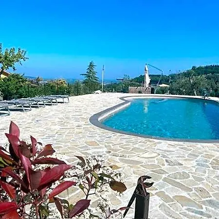 Madonna Carradori Country Bed & Breakfast Offagna
