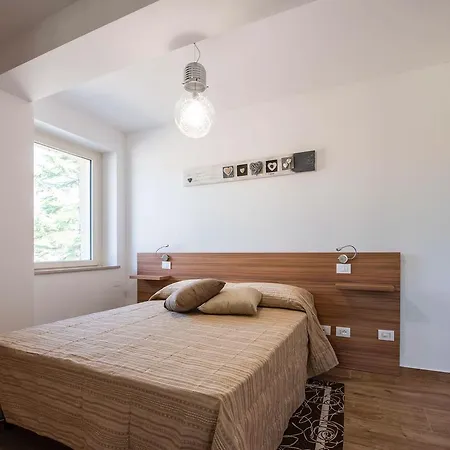 Madonna Carradori Country 3* Offagna