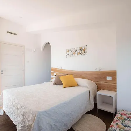 Alojamento de Acomodação e Pequeno-almoço Madonna Carradori Country 3*